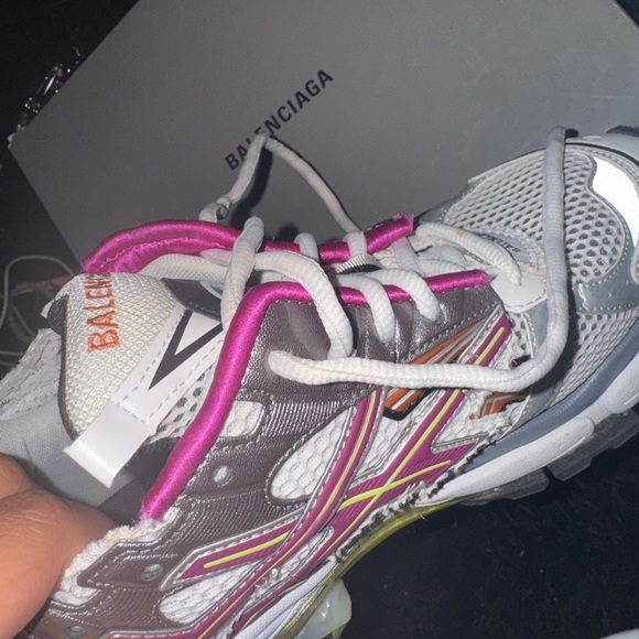 Was 1,812 but I’ll lower the price. - Picture 2 of 2